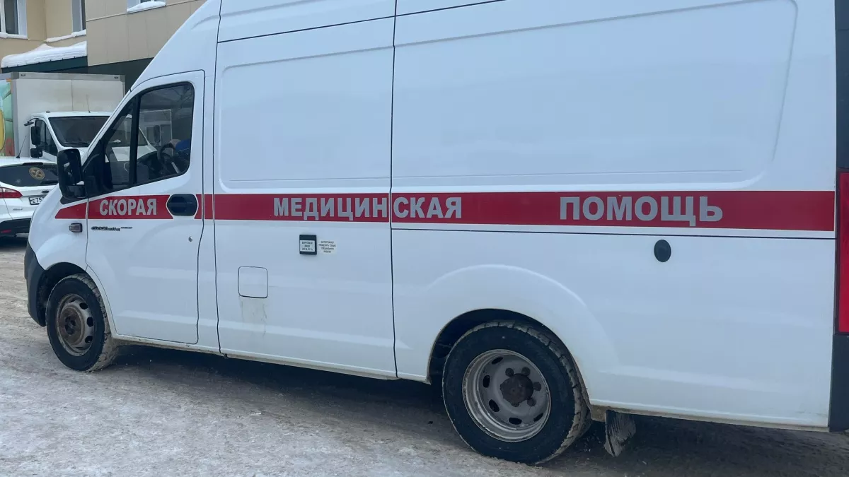 В Усолье-Сибирском парня избили у клуба и оставили умирать на асфальте