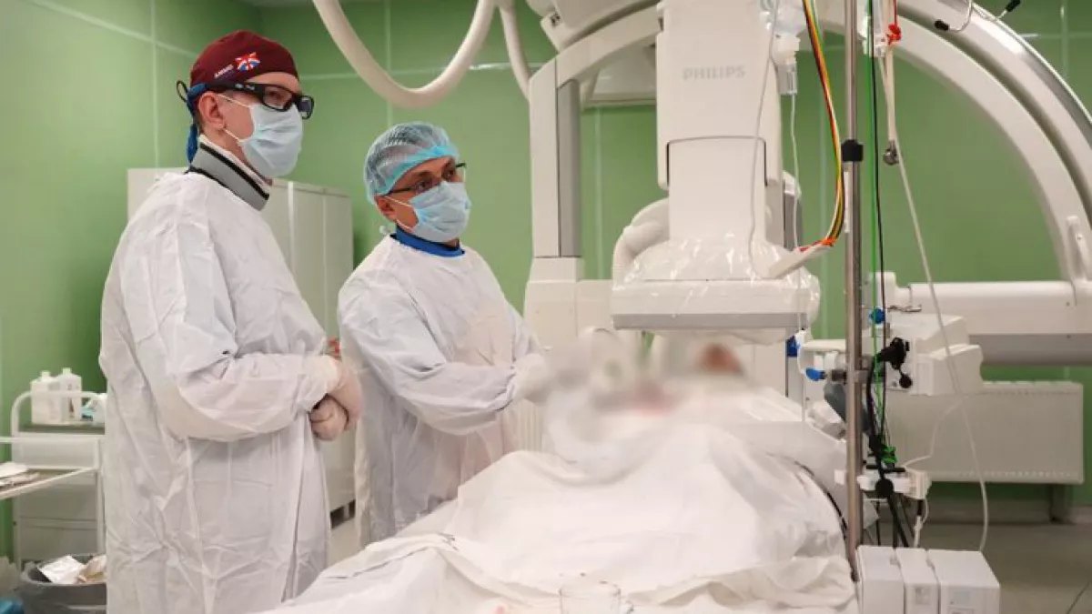 В Иркутской области впервые провели вмешательства на детских сердцах без разрезов