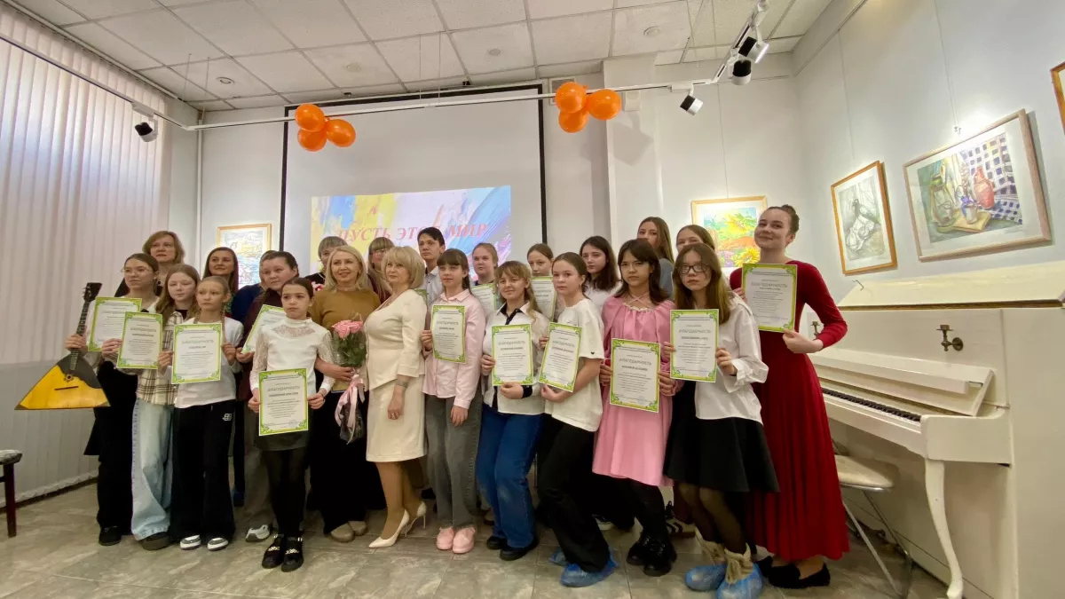 Юные художники Усольского района украсили своим творчеством залы музея