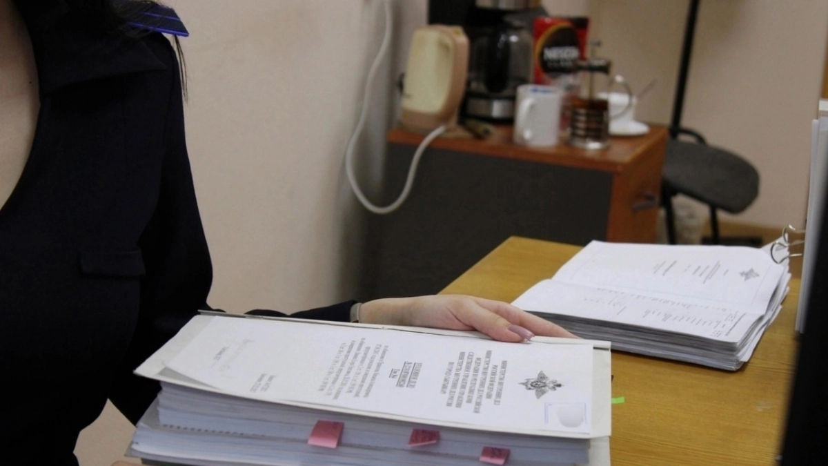 В Иркутской области при очистке резервуара на месторождении погиб рабочий