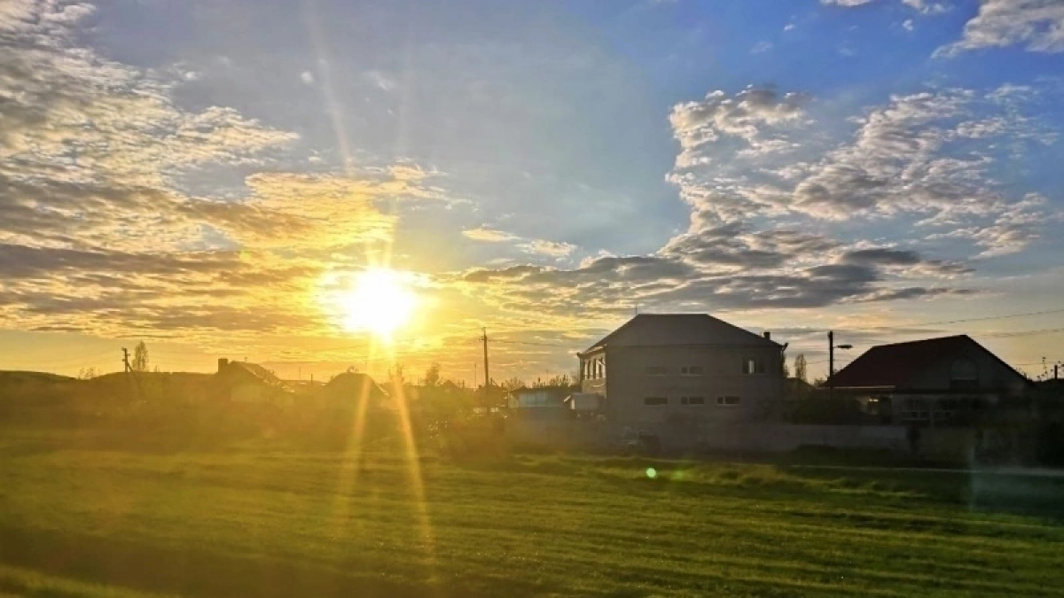 Почти лето: Вильфанд рассказал о парадоксальной погоде в апреле 2026 года