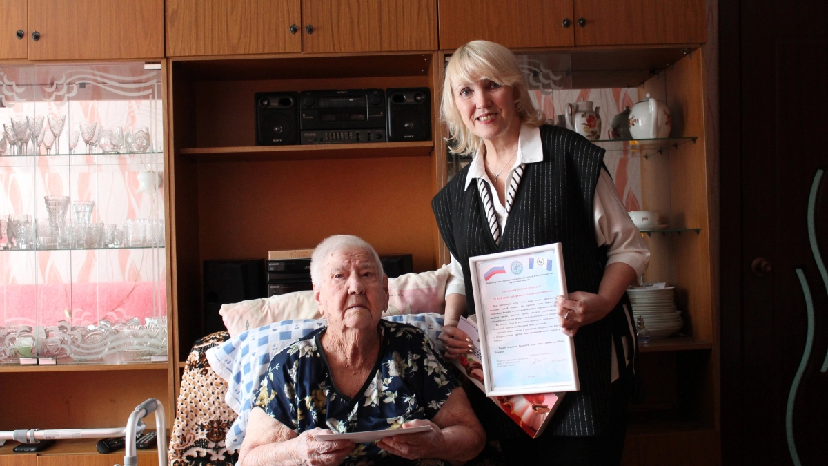 В Усолье-Сибирском и районе две долгожительницы отметили день рождения