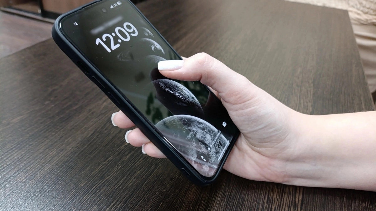 В Усолье-Сибирском пенсионерки перевели мошенникам 460 тысяч рублей