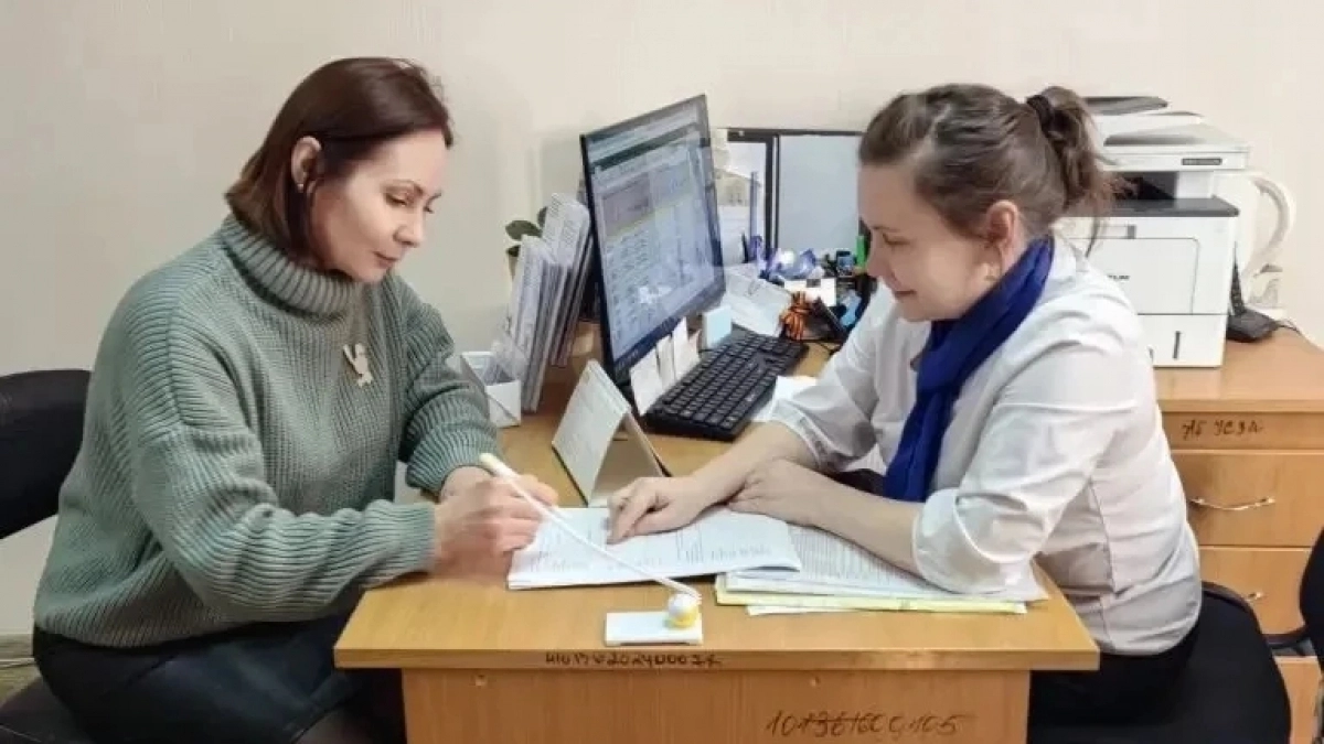 Сотрудница соцзащиты из Усолья-Сибирского помогает жителям выйти из замкнутого круга болезни