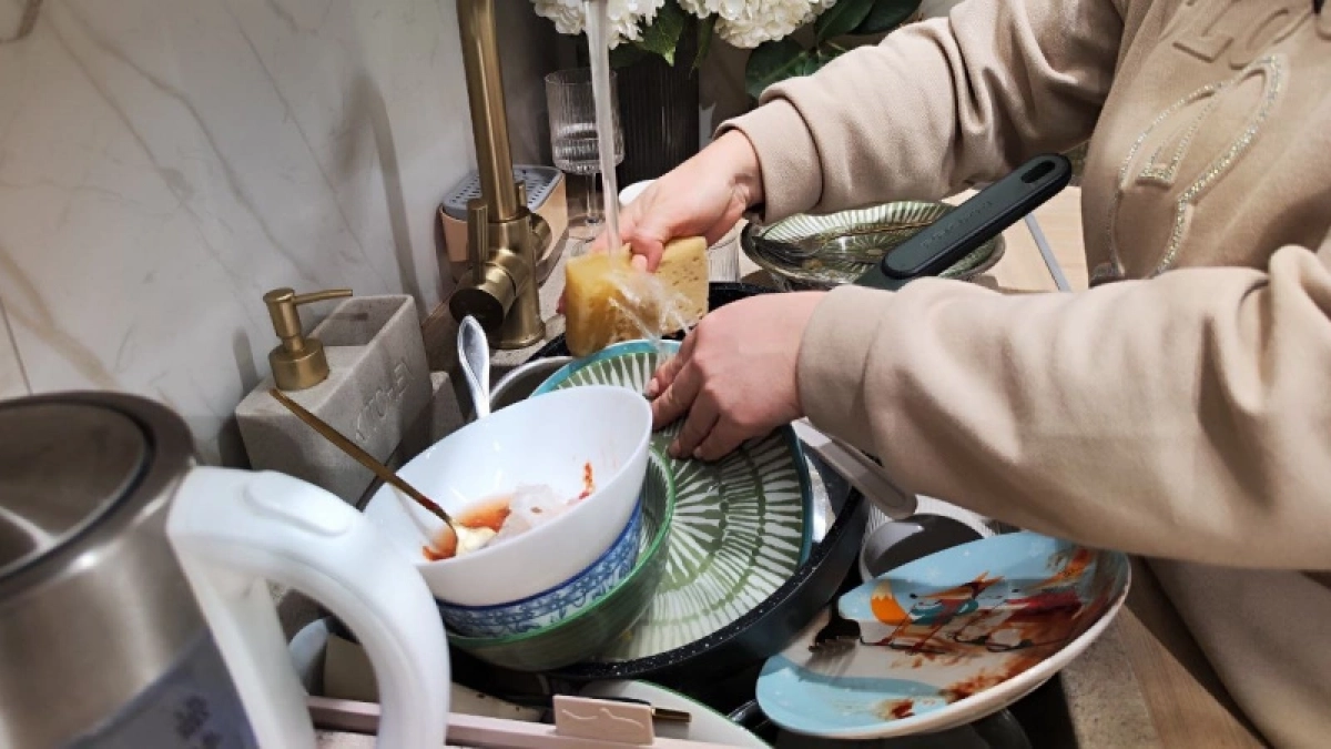 Немцы не ополаскивают посуду от моющего средства — и вот почему: причина удивляет — вопрос не только в экономии