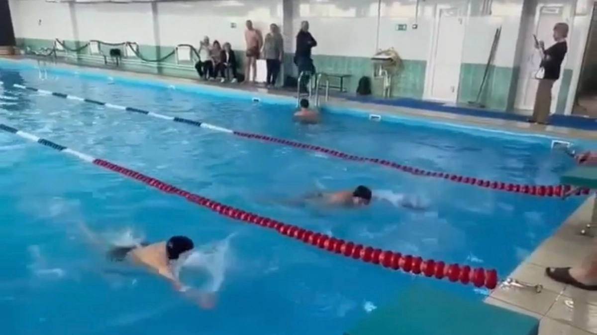 В Усольском районе 84-летний спортсмен доказал, что возраст не помеха для побед в плавании