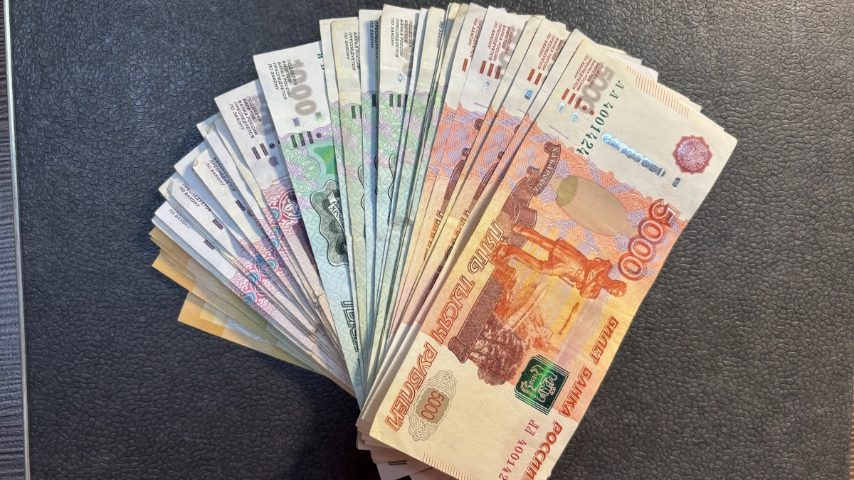 В Усольском районе родителям двойни вручили 50 тысяч рублей