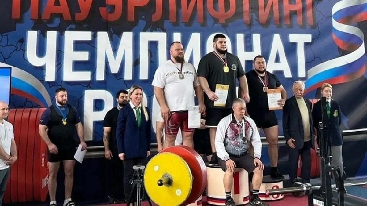 Спортсмены Иркутской области привезли 6 наград с чемпионата России по пауэрлифтингу