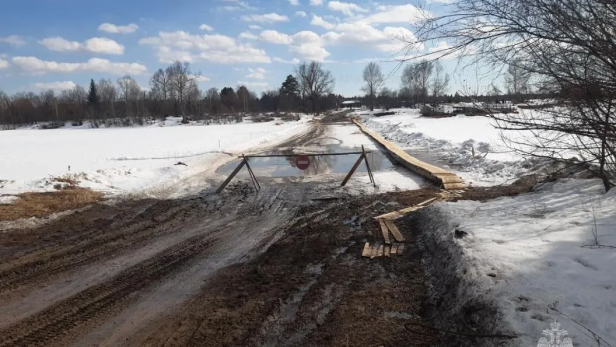 В Иркутской области продолжают действовать 16 ледовых переправ