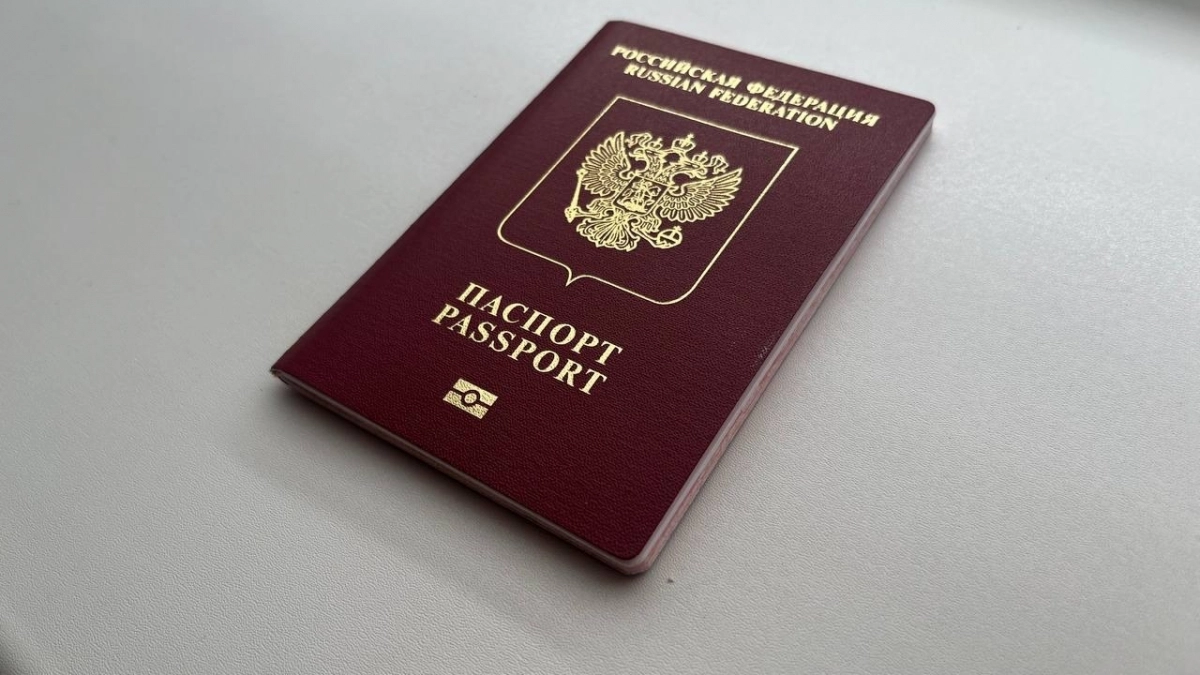 Владельцам загранпаспортов из Усолья-Сибирского посоветовали проверить личные данные на ошибки