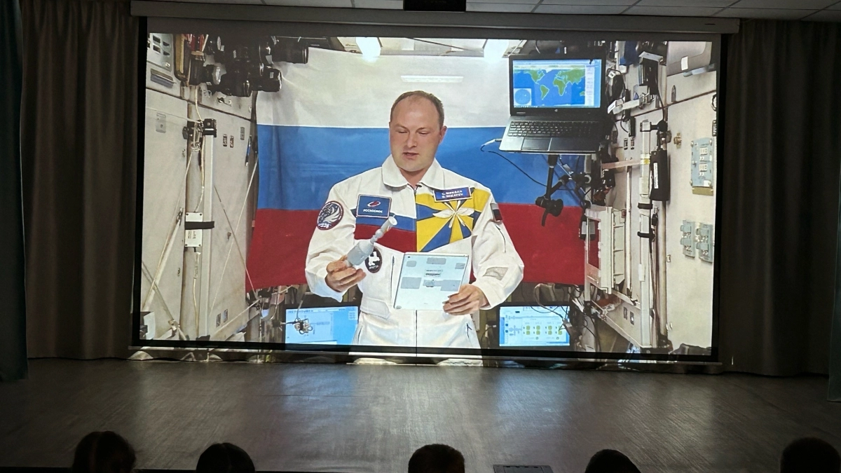 В Усольском районе школьники получили видео-привет с орбиты 