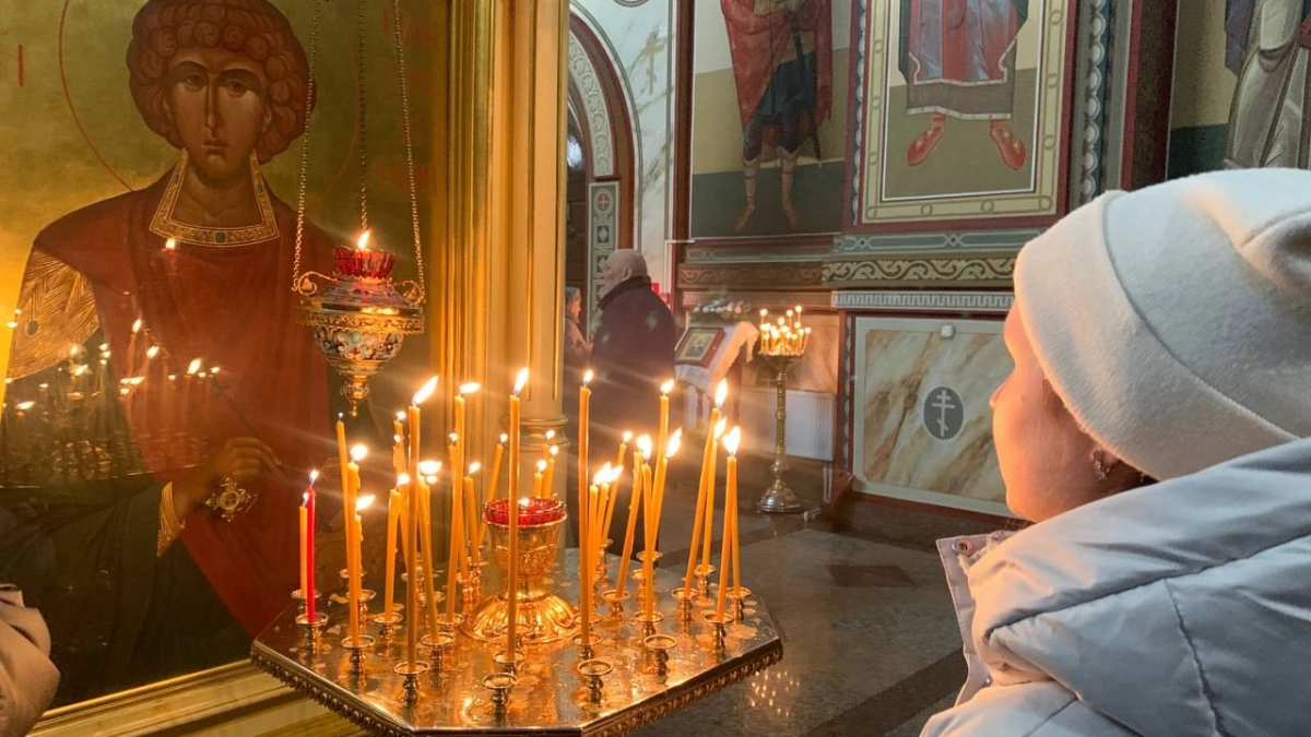 Благодатный огонь доставят в Иркутскую область 13 апреля