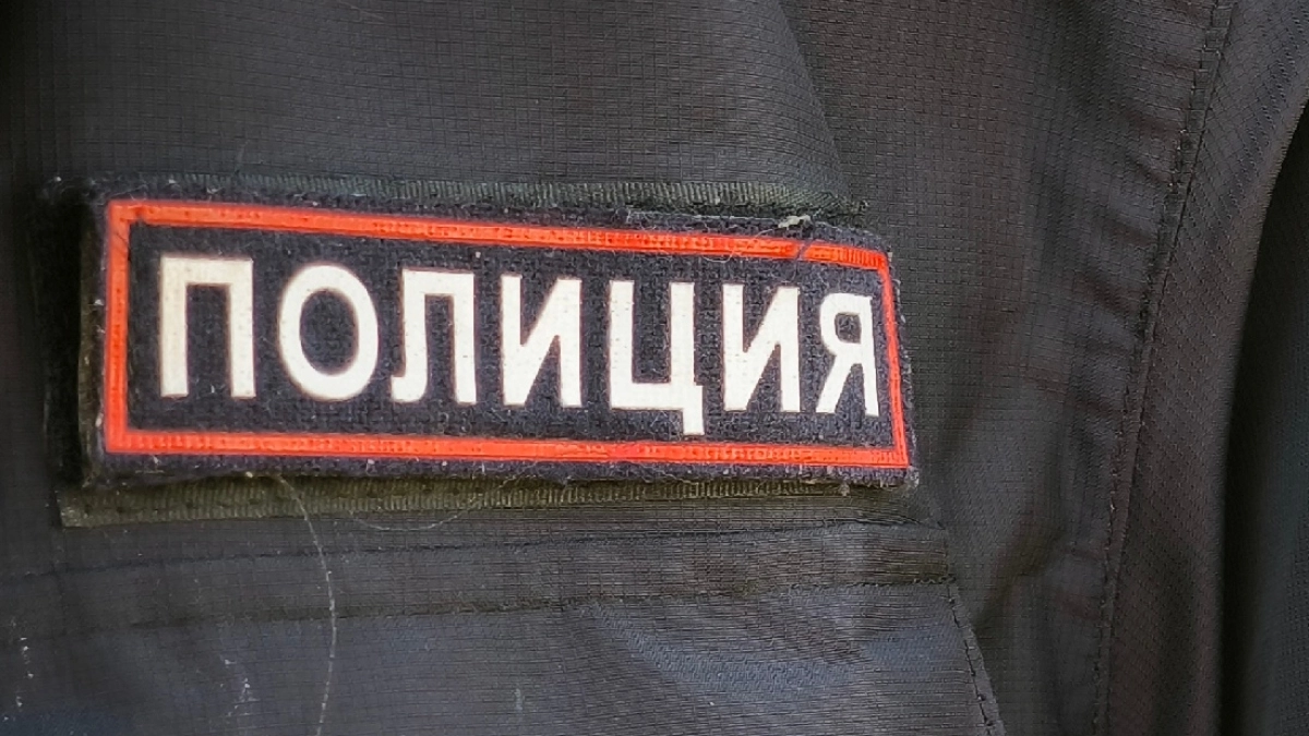 В Иркутской области шестеро 9-классников устроили дебош в подъезде и попали на видео