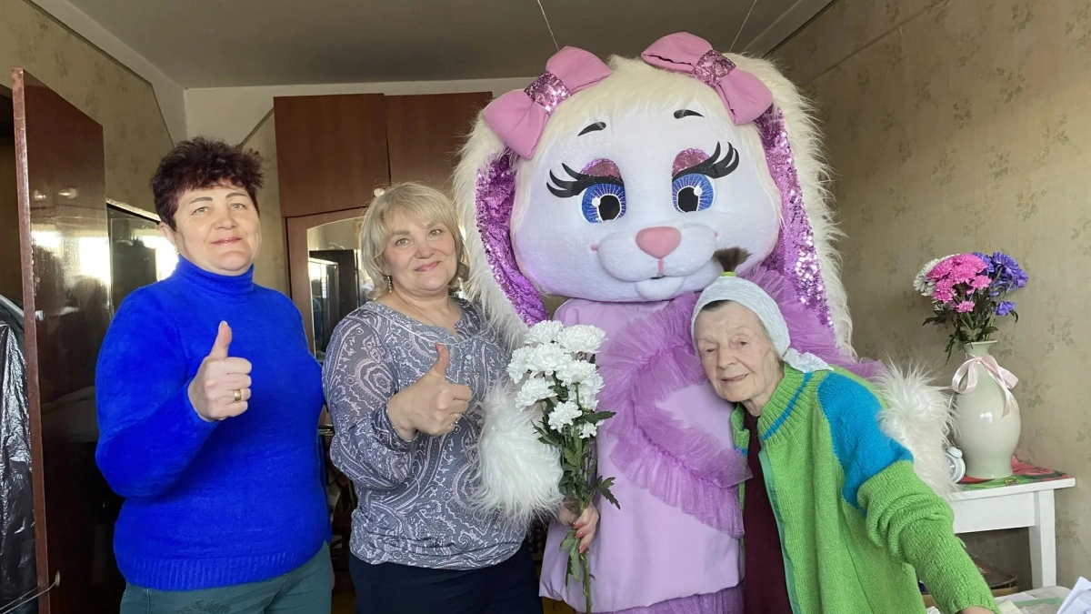 Долгожительница Усолья получила необычный подарок на 85-летие