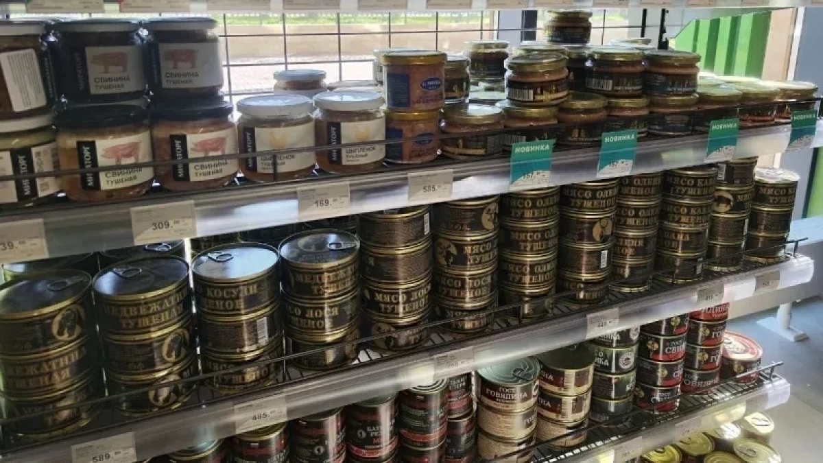 В "Светофор" за белорусской тушенкой: вскрываем три банки с консервами