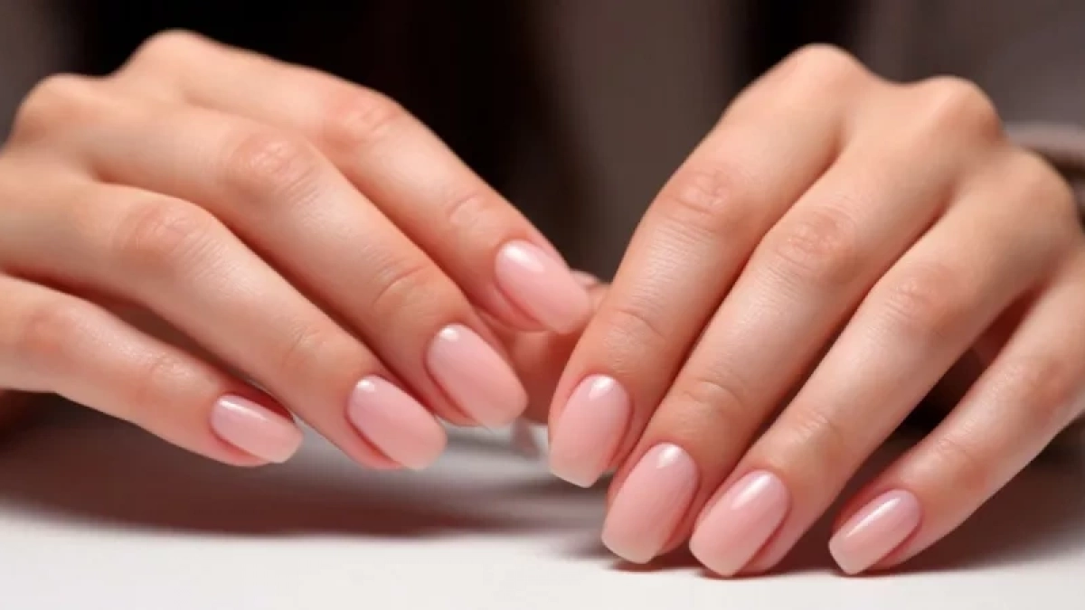 Делаю японский маникюр зубной пастой: ногти крепкие, гладкие, прозрачные — ни копейки не трачу