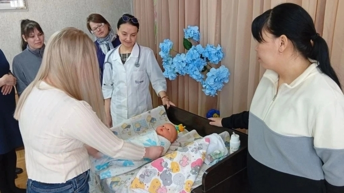 Будущие мамы Иркутской области могут получить помощь онлайн 