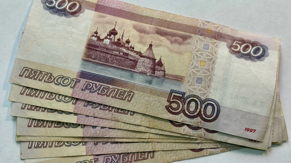 В Иркутской области водителя обязали выплатить компенсацию сбитой на переходе школьнице