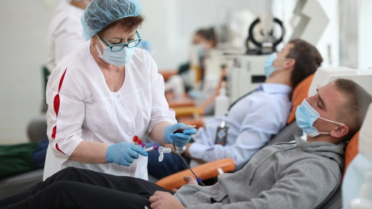 В Усолье-Сибирском звание "Почетный донор России" присвоили 17 жителям