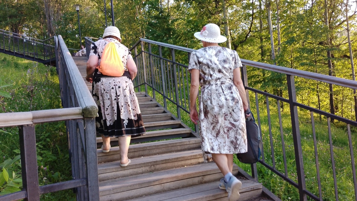 Почему жизнь проходит так быстро: мудрое стихотворение Л.Филатова, проникающее в самое сердце