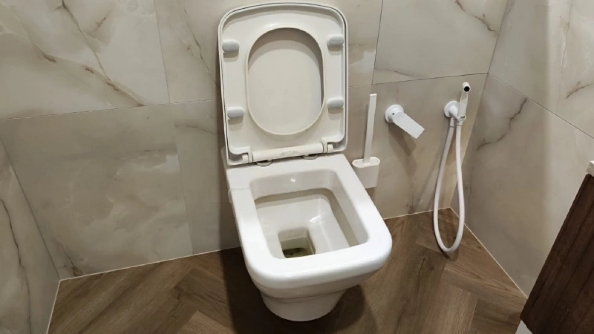 Бросаем 3 ложки в унитаз – через 10 минут забываем о желтом налете: чистота и свежесть