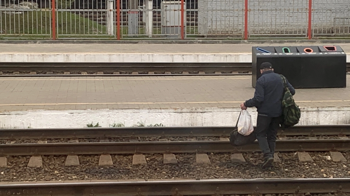 В Иркутской области сошли с рельсов грузовые вагоны