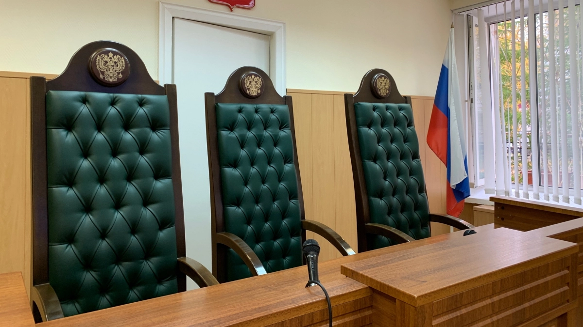 В Иркутской области девушка предстанет перед судом за попытку дачи взятки