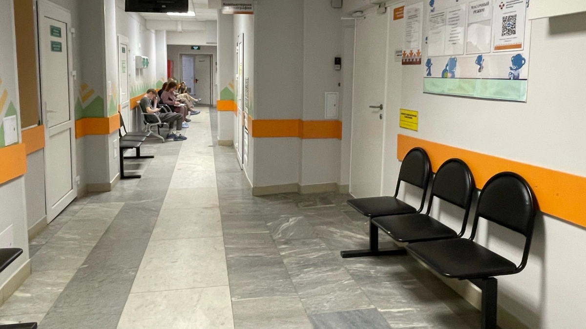 В Иркутской области хирурги впервые провели роботическую операцию ребёнку