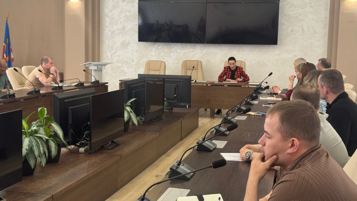 В Усолье начали благоустройство детских садов, школ и дворов по инициативным проектам