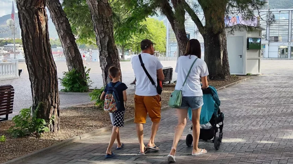 В чём разница между влиянием отца и матери на ребёнка: гениальное объяснение психолога Эриха Фромма