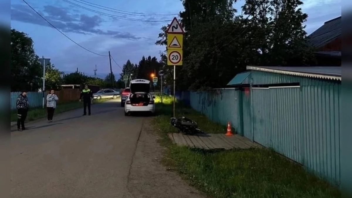 В Иркутской области школьница на мотороллере сбила пожилую женщину