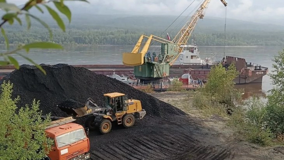 В Иркутской области стартовал северный завоз топлива