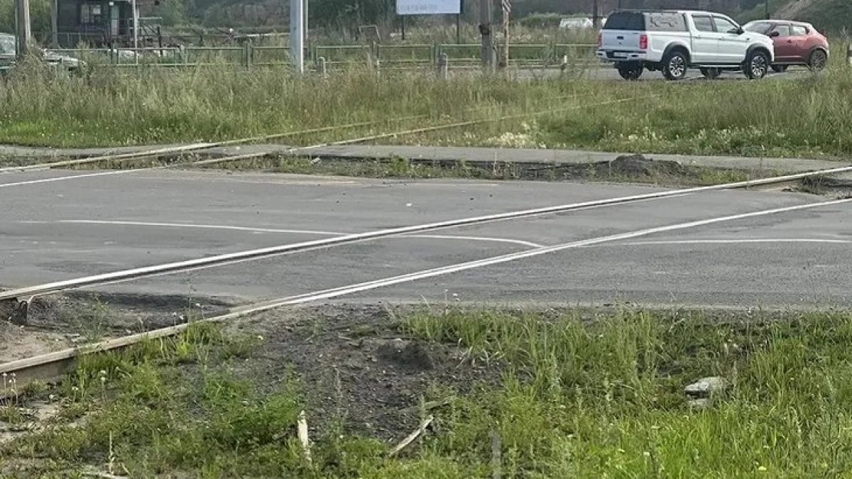 В городе Иркутской области отремонтировали четыре железнодорожных переезда