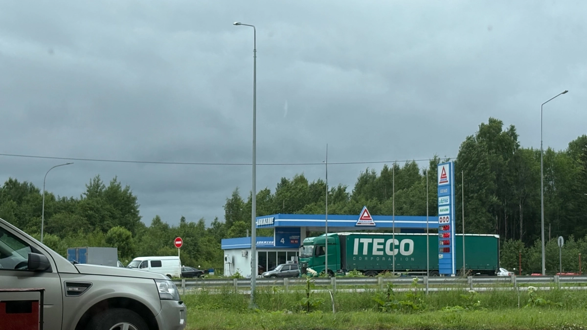 На одной из АЗС Иркутской области временно ограничили продажу бензина