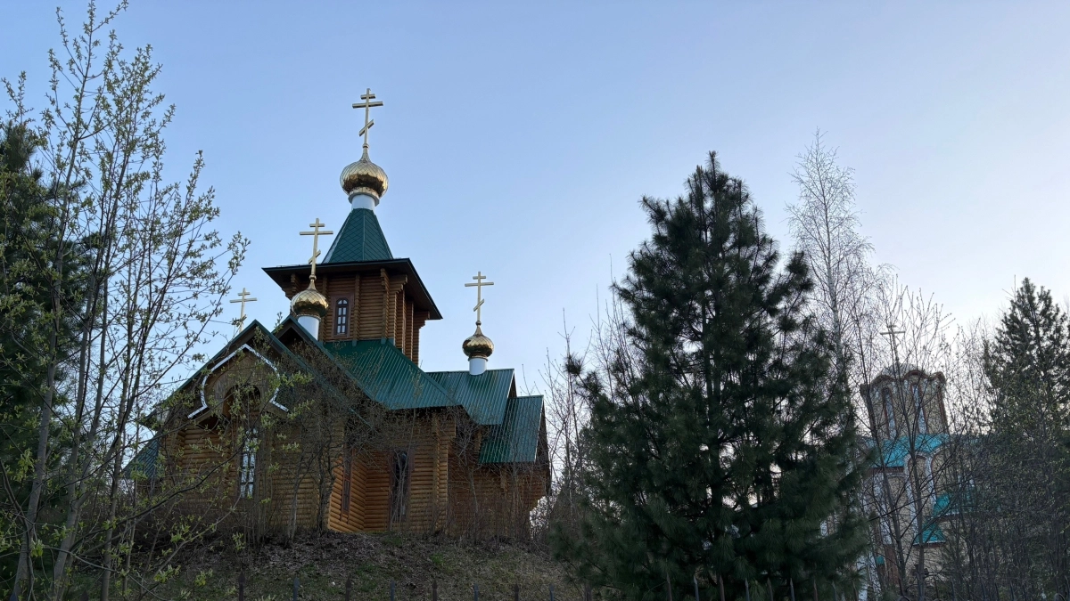 В Иркутскую область доставили ковчег с десницей святителя Спиридона Тримифунтского