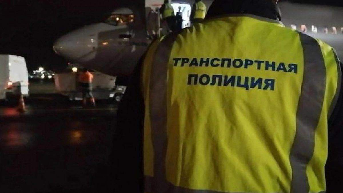 В Иркутской области пассажира оштрафуют за курение в самолете
