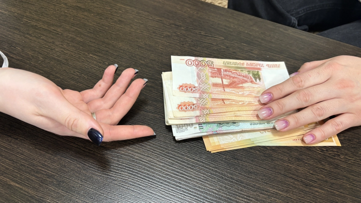 В Иркутской области иностранец поплатился свободой за попытку пронести телефон в колонию