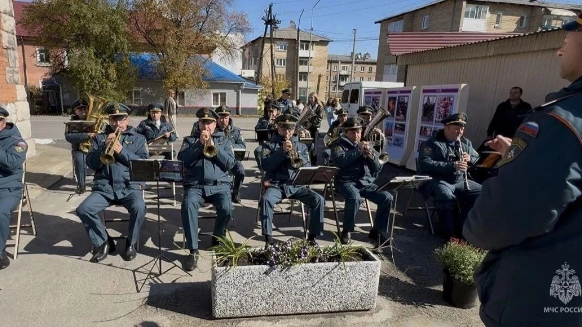 В Иркутской области открылся сквер у водонапорной башни при участии МЧС