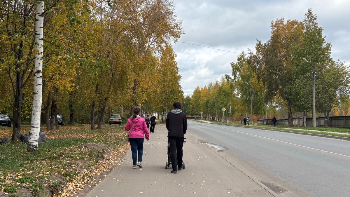 С виду железный, внутри хрупкий: 11 признаков слабого человека, который только притворяется сильным