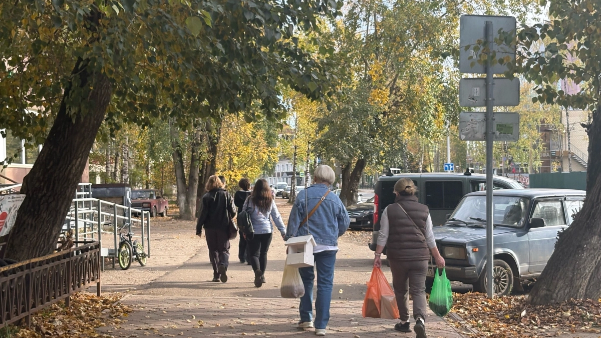 Почему умные люди одиноки: 5 причин, по которым они сокращают круг общения — и становятся только счастливее