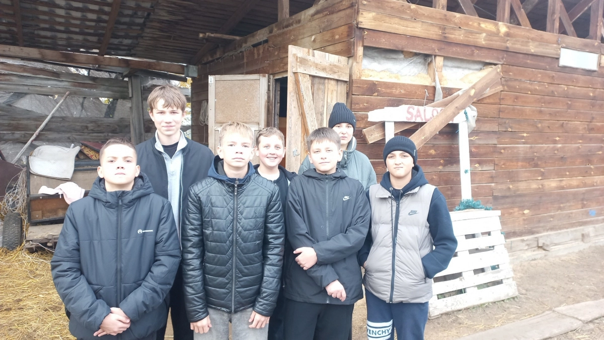 Усольские казачата впервые попробовали себя в верховой езде