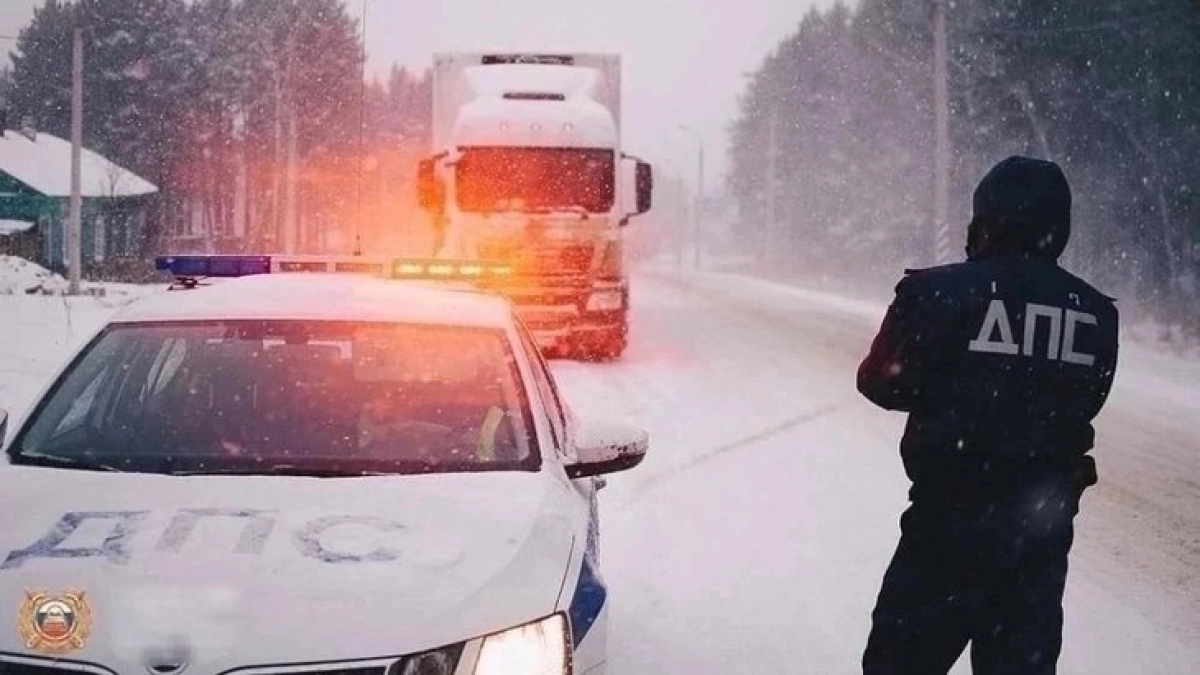 В Иркутской области ограничили движение грузовиков и автобусов на участке трассы «Сибирь»