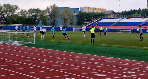Усольский "Химик" уступает "Шахтеру" на домашнем поле