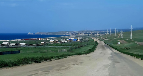 В Иркутской области новая баржа разгрузит очереди на Ольхон