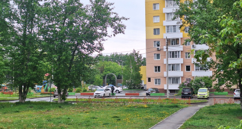 Иркутская область бьет тревогу из-за участившихся случаев падения детей из окон