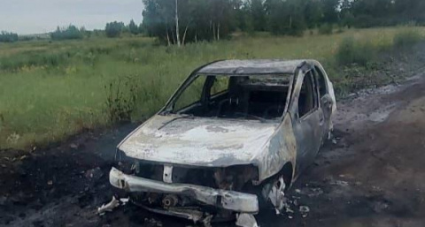 В Иркутской области угон и поджог Renault Logan оказались актом мести